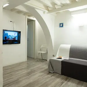 Un Bacio A , Florence Italy